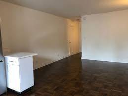 Main picture of 165 E 35th St Apartments