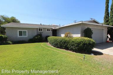 Main picture of 8868 Randolph St