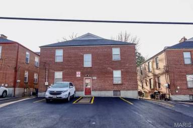 Main picture of 6957 Chippewa St