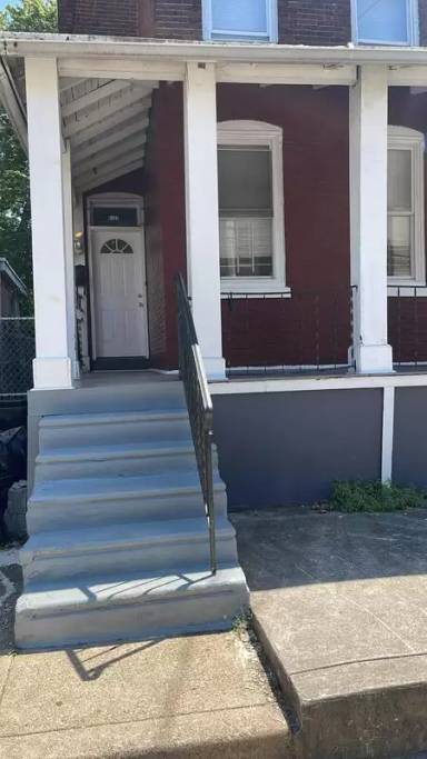 Main picture of 6132 Cedar Ave