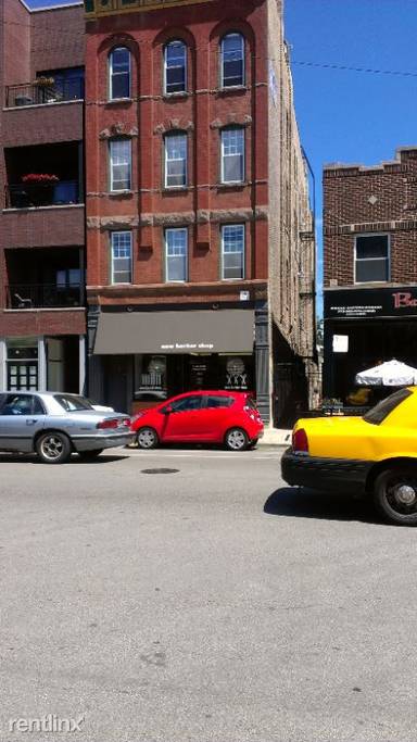 Main picture of 2025 N Damen Ave