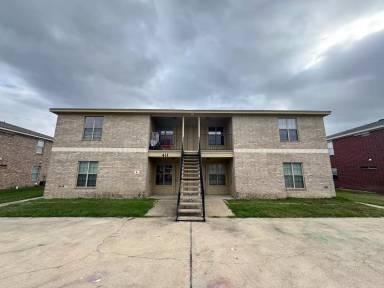 Main picture of 411 S Amy Ln