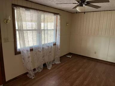 Main picture of 550 Hopkins Rd
