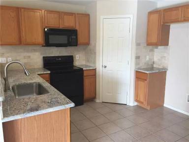 Main picture of 3637 Clubview Dr