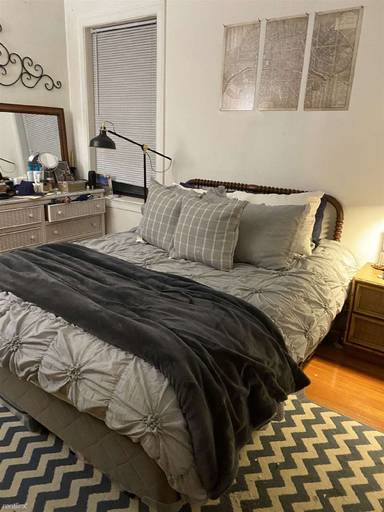 Main picture of 122 Park St