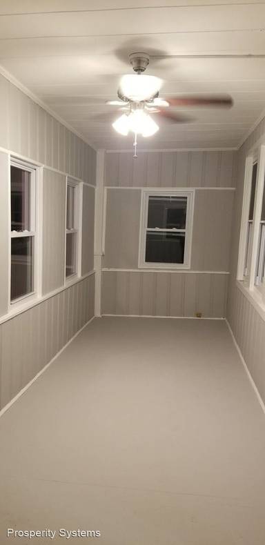 Main picture of 412 Maiden Choice Ln