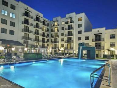 Main picture of 7000 Coral Way