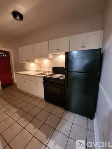 Main picture of 11841 Lake Ave