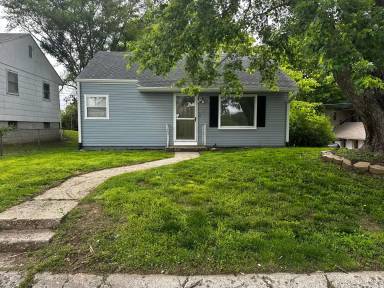 Main picture of 402 Eulich St