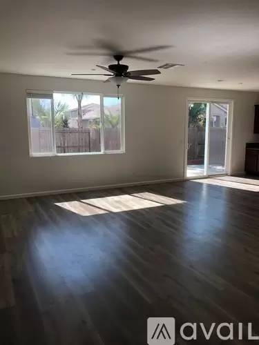 Main picture of 830 Mono St