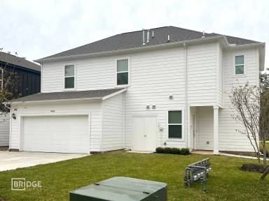 Main picture of 448 Huisache St