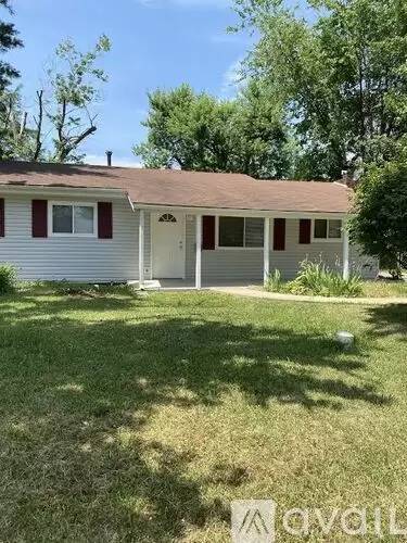 Main picture of 911 Saint Paul Ln