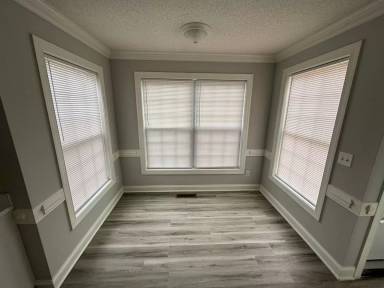 Main picture of 1000 Sandberg Ln