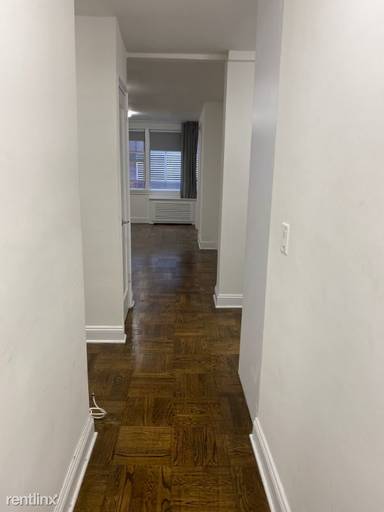 Main picture of 160 E 55th St