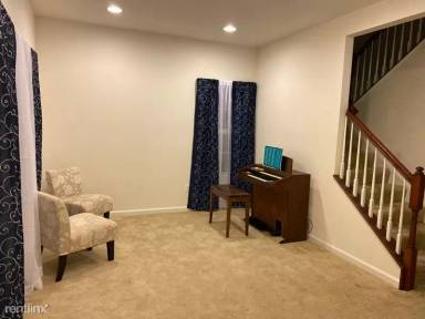 Main picture of 1506 Mississippi Ave SE
