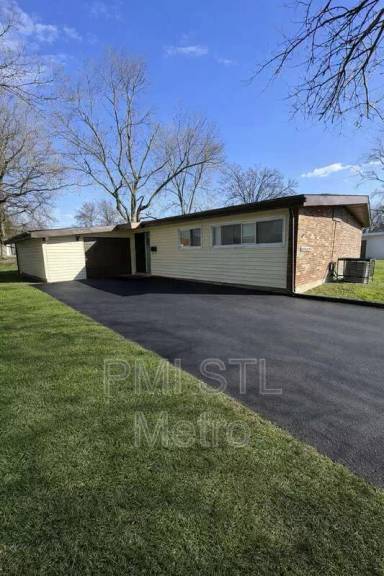Main picture of 8439 Alder Ave