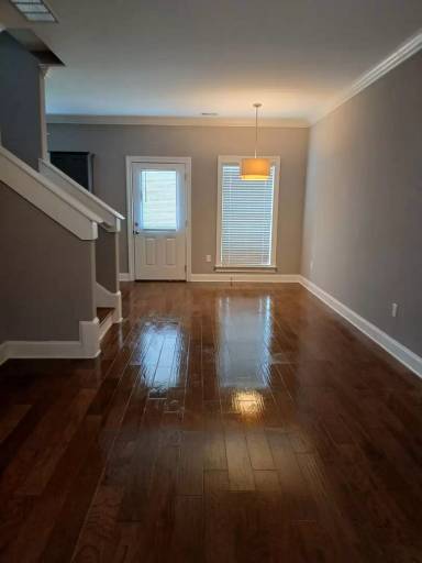 Main picture of 404 - 410 Walker Cir