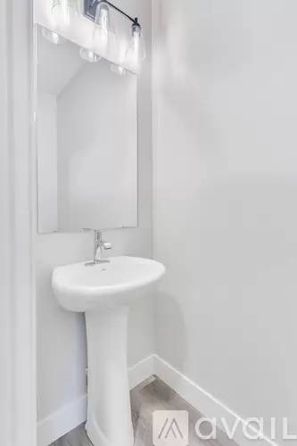 Main picture of 1499 N 3830 W