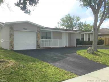 Main picture of 8845 SW 197th Ter