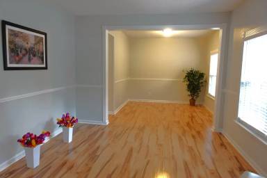Main picture of 129 N Orchard Farms Ave
