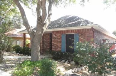 Main picture of 2373 Brittany Grace