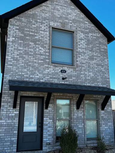 Main picture of 424 N F St