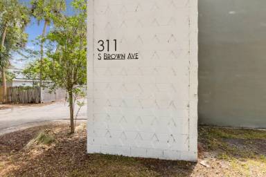 Main picture of 311 S Brown Ave