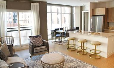 Main picture of 200 Plaza Dr