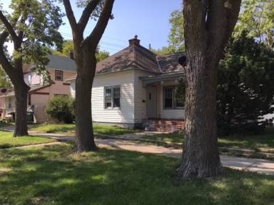 Main picture of 614 N Walnut St