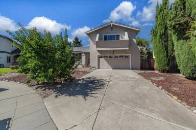 Main picture of 735 Calico Ct