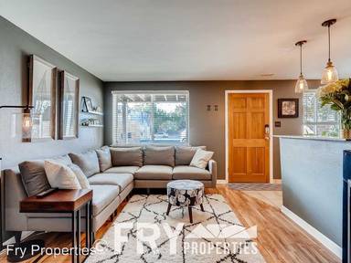 Main picture of 3215 Newton St