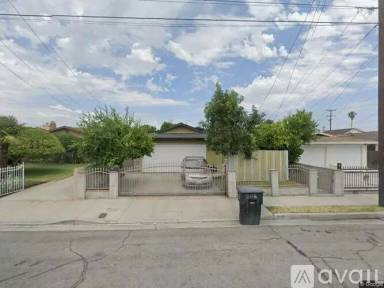 Main picture of 3116 Gladys Ave