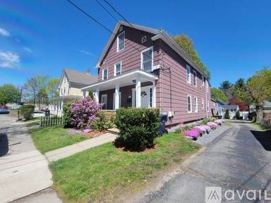 Main picture of 71 Frye St