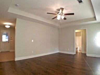 Main picture of 127 Mill Pond St