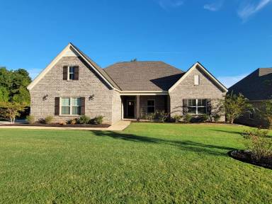 Main picture of 362 Sydney Dr S