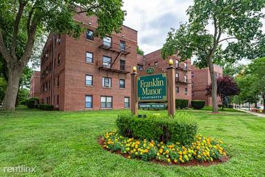 Main picture of 108 Franklin St