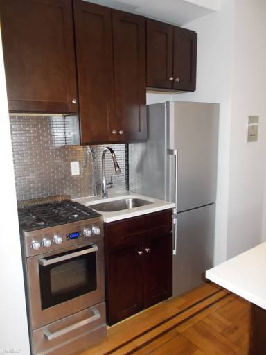 Main picture of 159 Eastern Pkwy