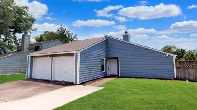 Main picture of 1504 Lemon Tree Ln