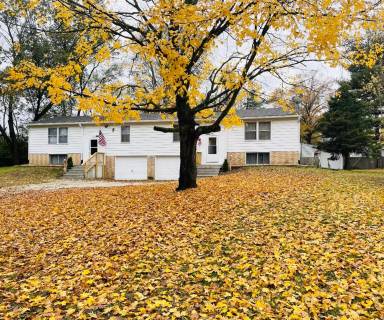 Main picture of 6322 N Fruitridge St
