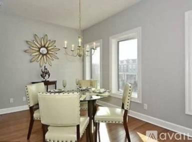 Main picture of 929 12th St NE