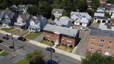 Main picture of 6 Elm St