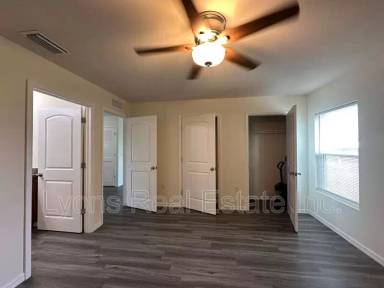 Main picture of 1315 NW 15th Ave