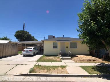 Main picture of 309 S 8th St