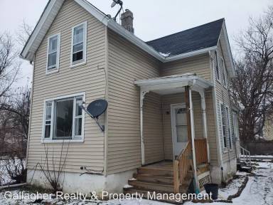 Main picture of 204 Adams St