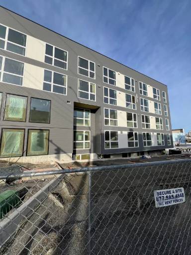 Main picture of 201 E 25th St