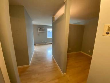 Main picture of 333 8th St SE