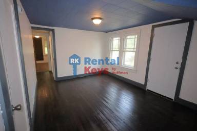Main picture of 2600 N Heidelbach Ave