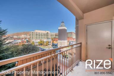 Main picture of Furnished Gateway Condo