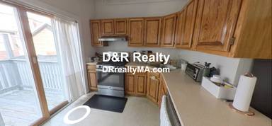 Main picture of 335 Beacon St