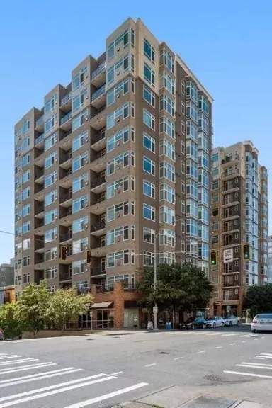 Main picture of Ellington Condominiums